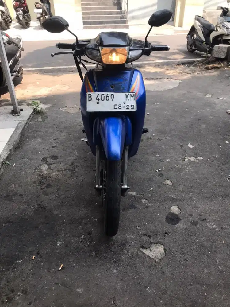 Honda supra x biru 2003