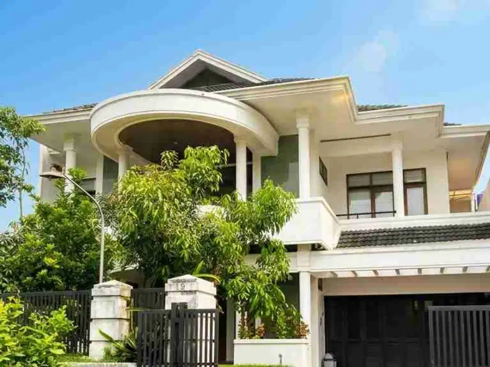 Rumah mewah luas di setiabudi komplek cipaku indah
