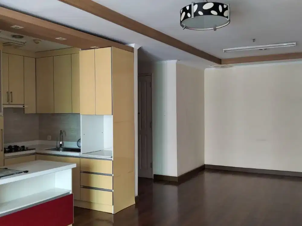 Apartemen French Walk Moi Posisi Hook - Semi Furnished