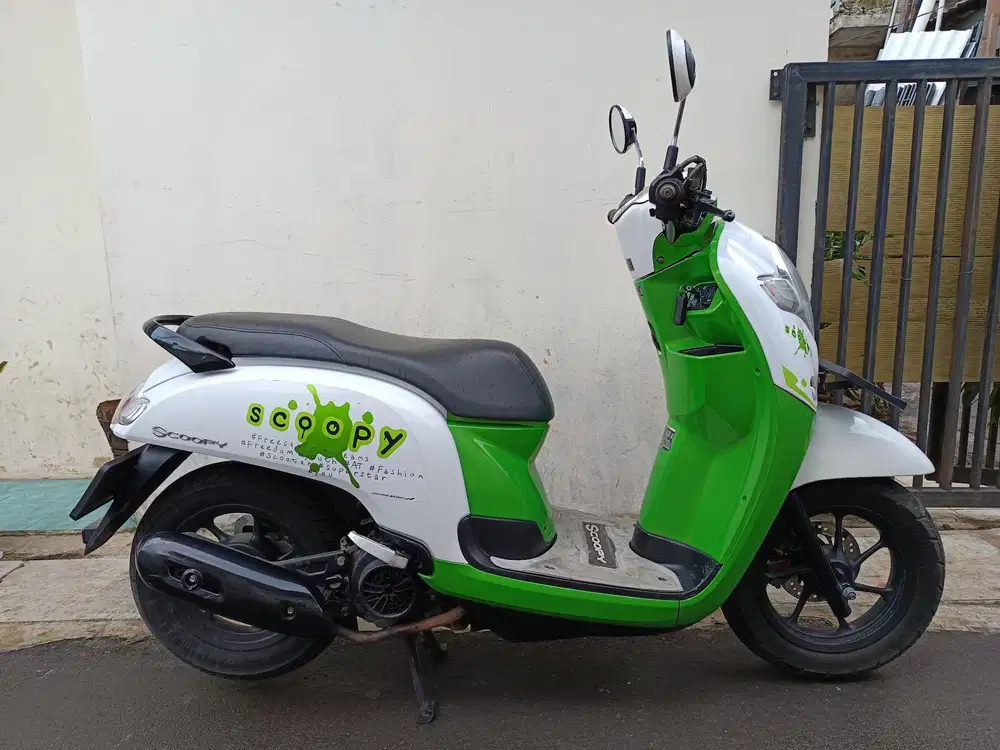 Honda scoopy donat 2018 lengkap pajak hidup