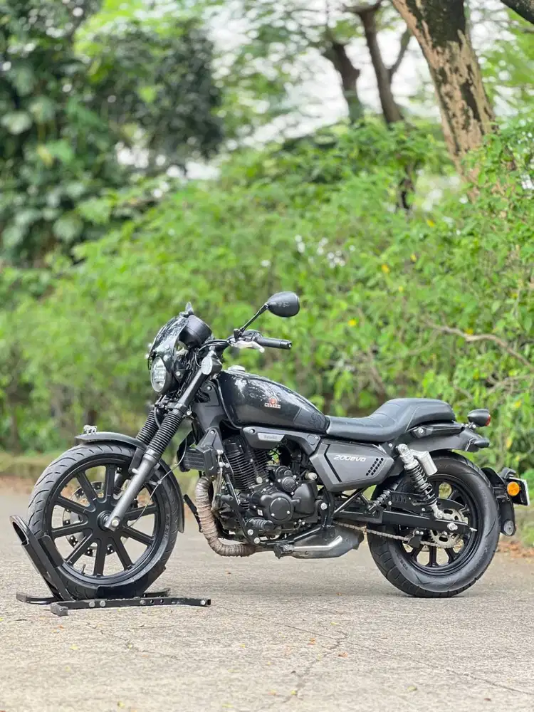 BENELLI MOTOBI 200 EVO HITAM 2024 KM 4K PAJAK ON SUPER GRESS