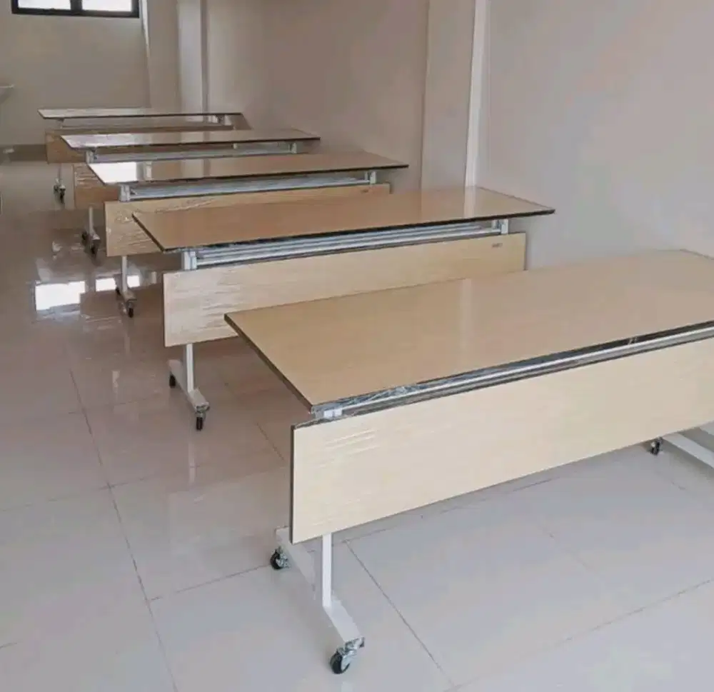 Meja Lipat Meeting serbaguna dan multifungsi