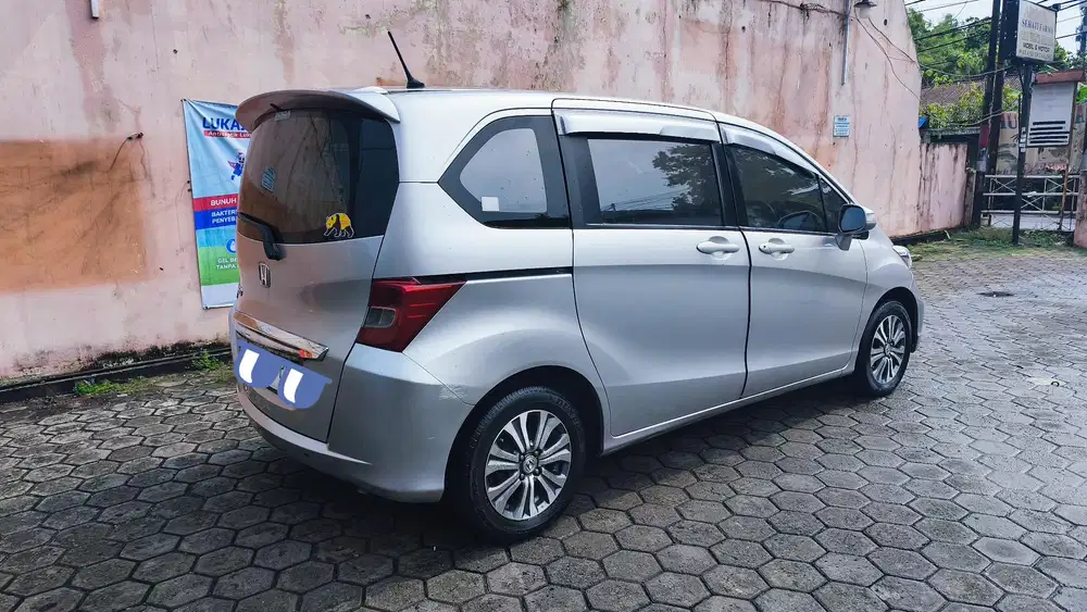 Honda Freed 2014 Bensin