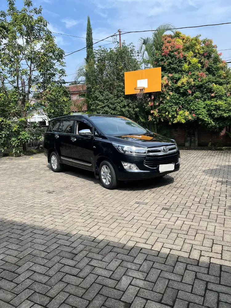 KIJANG INNOVA V M/T (istimiwir)