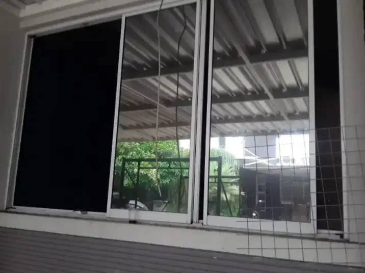 Pusat Stiker tolak panas riben sticker kaca film ryben Kaca Film rumah