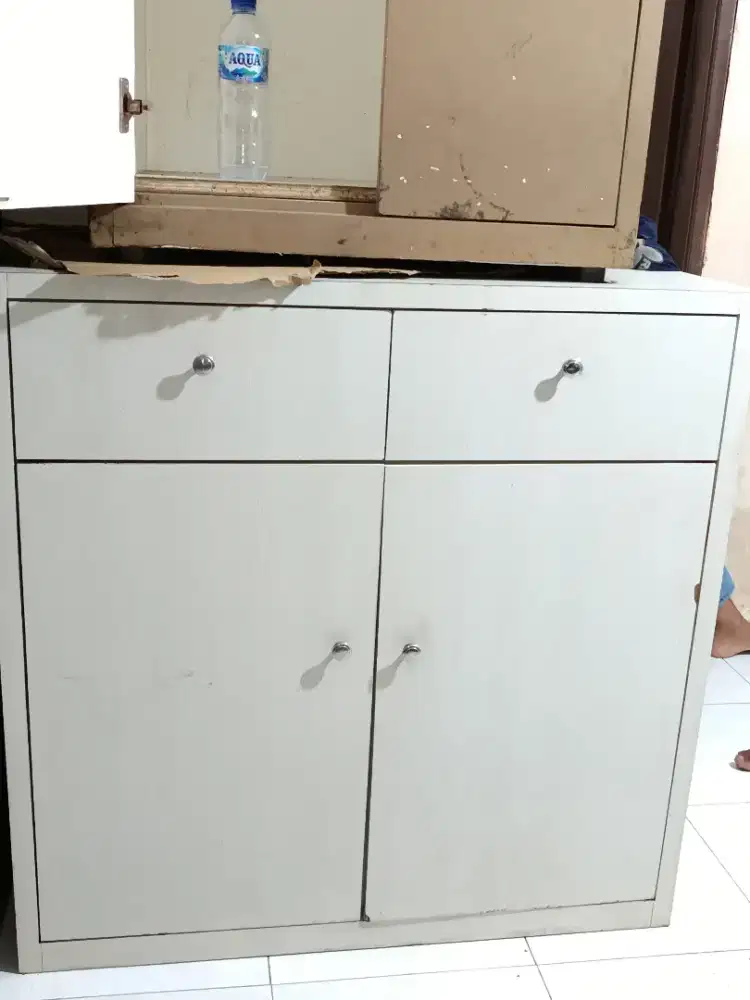 Lemari buffet ex kantor