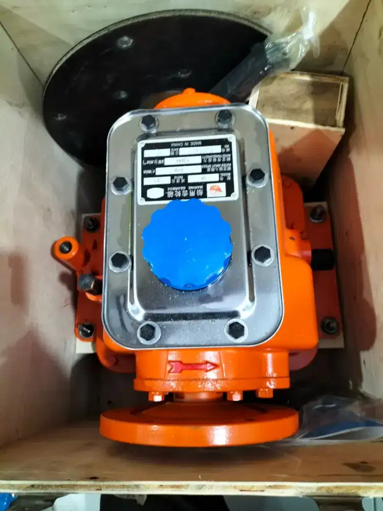 gearbox transmisi kapal SANG FA model 06.
Memiliki rasio reduksi 3:1