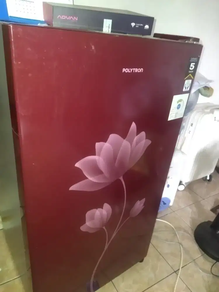 kulkas polytron masi garansi