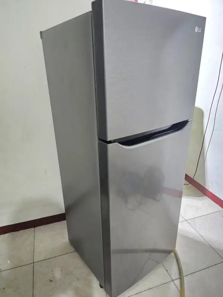 kulkas 2 pintu LG inverter