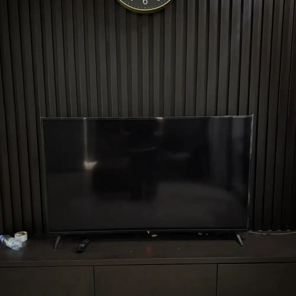 TV LG 65 inch masih bagus