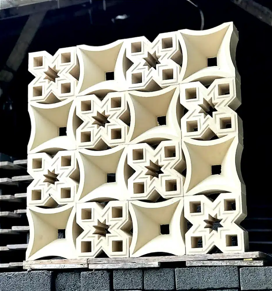 Roster beton 20x20cm tebal 10cm