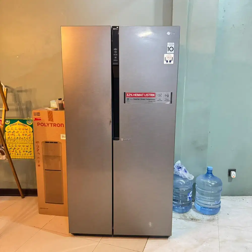 Kulkas LG ukuran besar 2 pintu