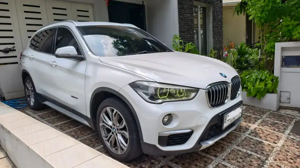 BMW X1 sDrive18i XLine Panoramic 2017 Automatic Plat Genap Putih