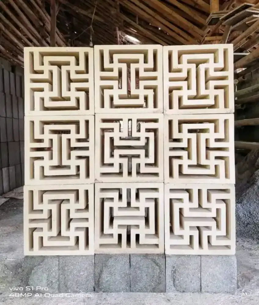 Roster beton 20x20cm tebal 10cm