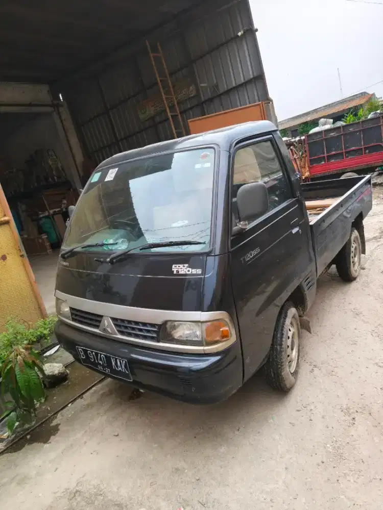 Di jual Mobil Mitsubishi T 120 ss