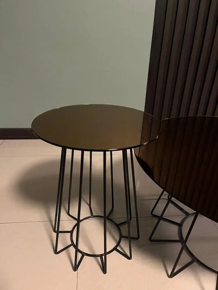 Meja Informa masih bagus 2 pcs