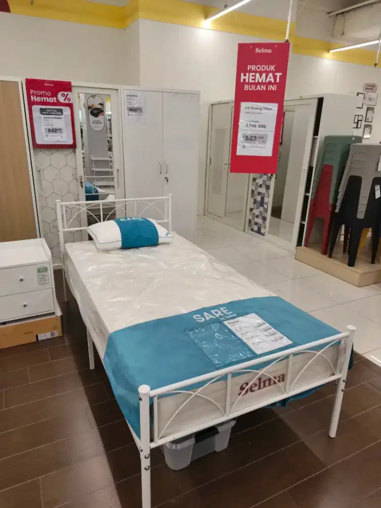 Set ruang tidur ranjang kasur