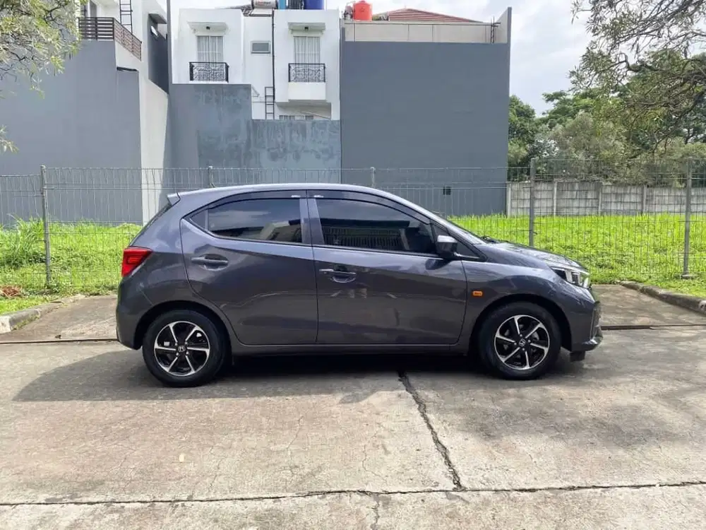 Honda Brio Satya E CVT 2023 Bensin