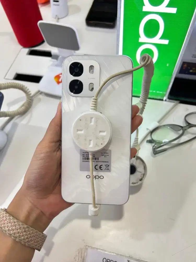 OPPO A6S 8GB/128 GB DAN 8GB/256GB