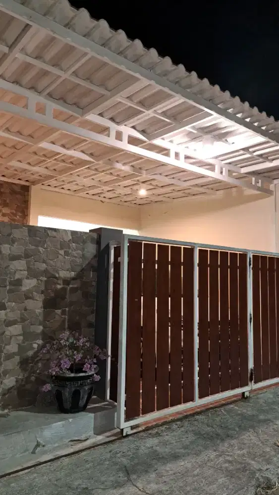 Dijual rumah 2 lantai Pantai Mentari asri