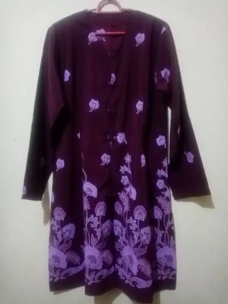PRELOVED BAJU KEBAYA BATIK MAROON BAHAN CERUTI TEBAL
