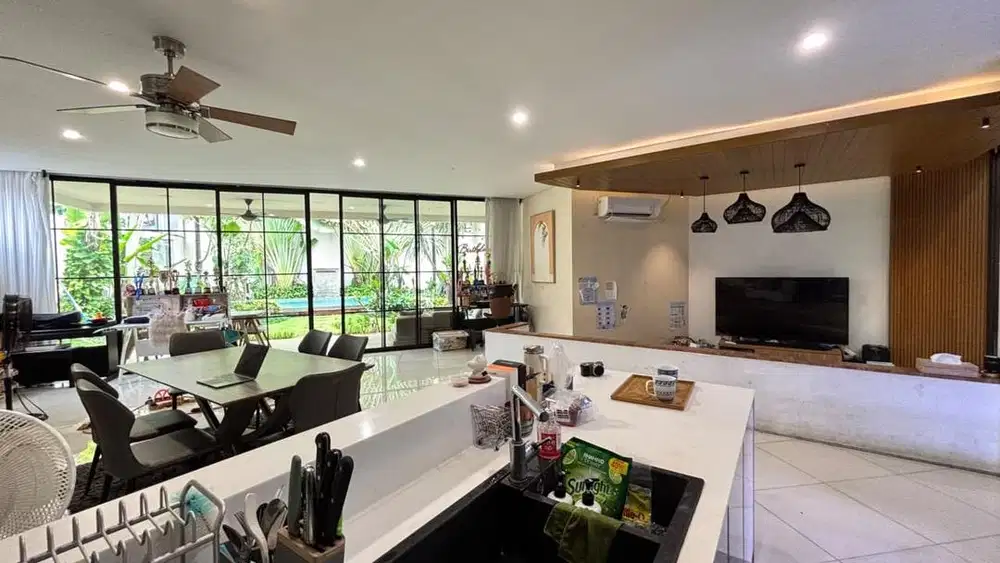 HOT SALE!!!RUMAH MEWAH BAGUS NATURE LOKASI STRATEGIS AMAN ASRI &NYAMAN