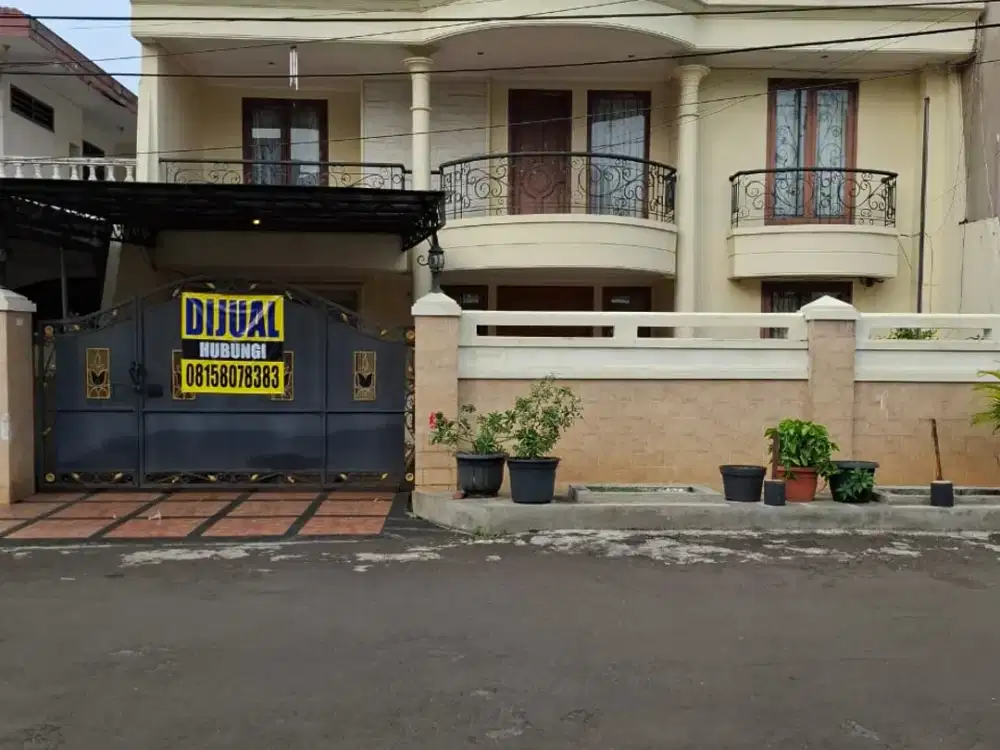 DIJUAL Rumah Idaman,2 Lantai Siap Huni Terawat Di Lokasi Strategis dan Premium di JANUR KUNING Kelapa Gading