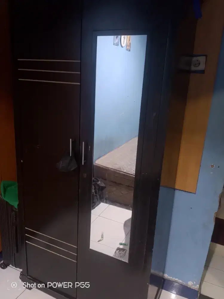 Lemari Baju & Meja Makan