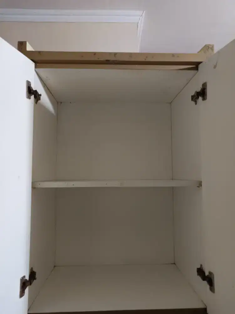 Lemari serbaguna seken