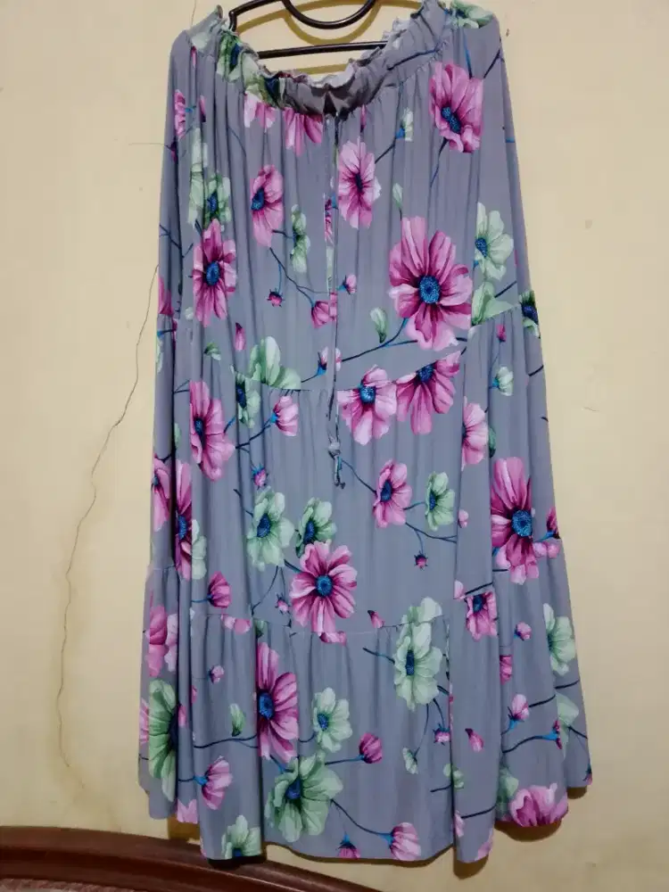 PRELOVED ROK PAYUNG SPANDEK SUSUN 3 TALI SERUT