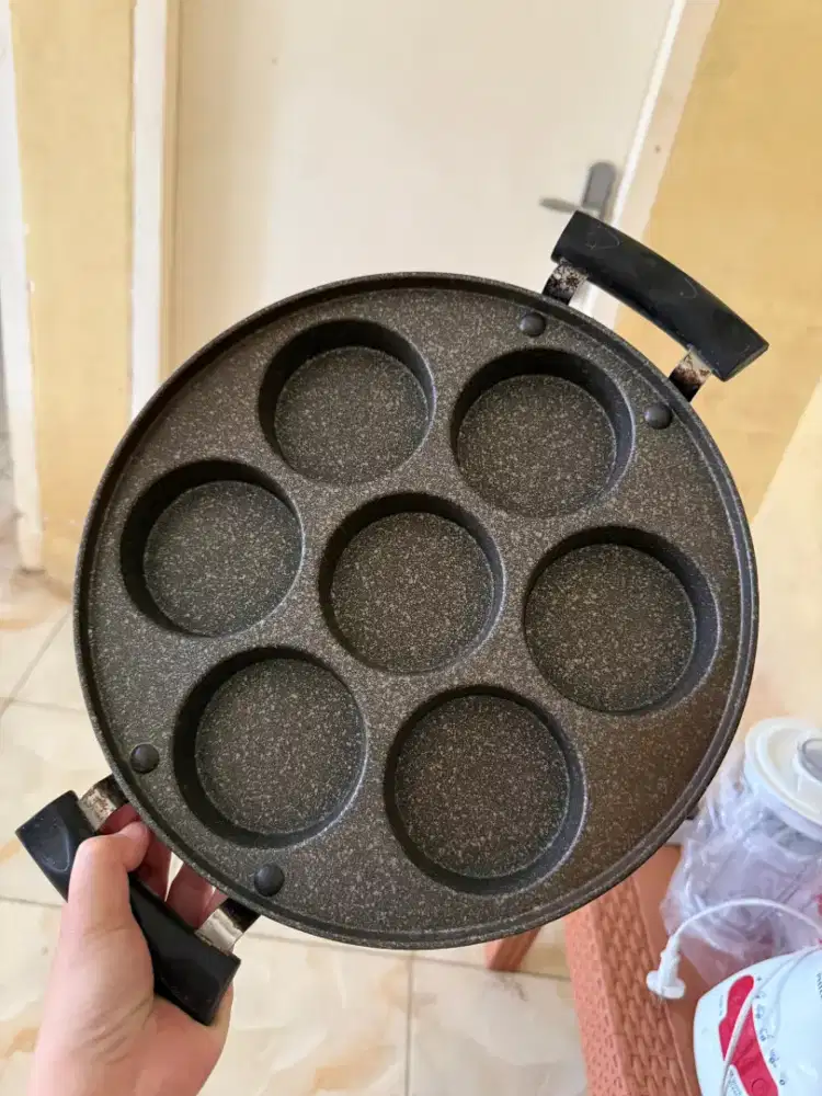 Cetakan kue 7 lubang