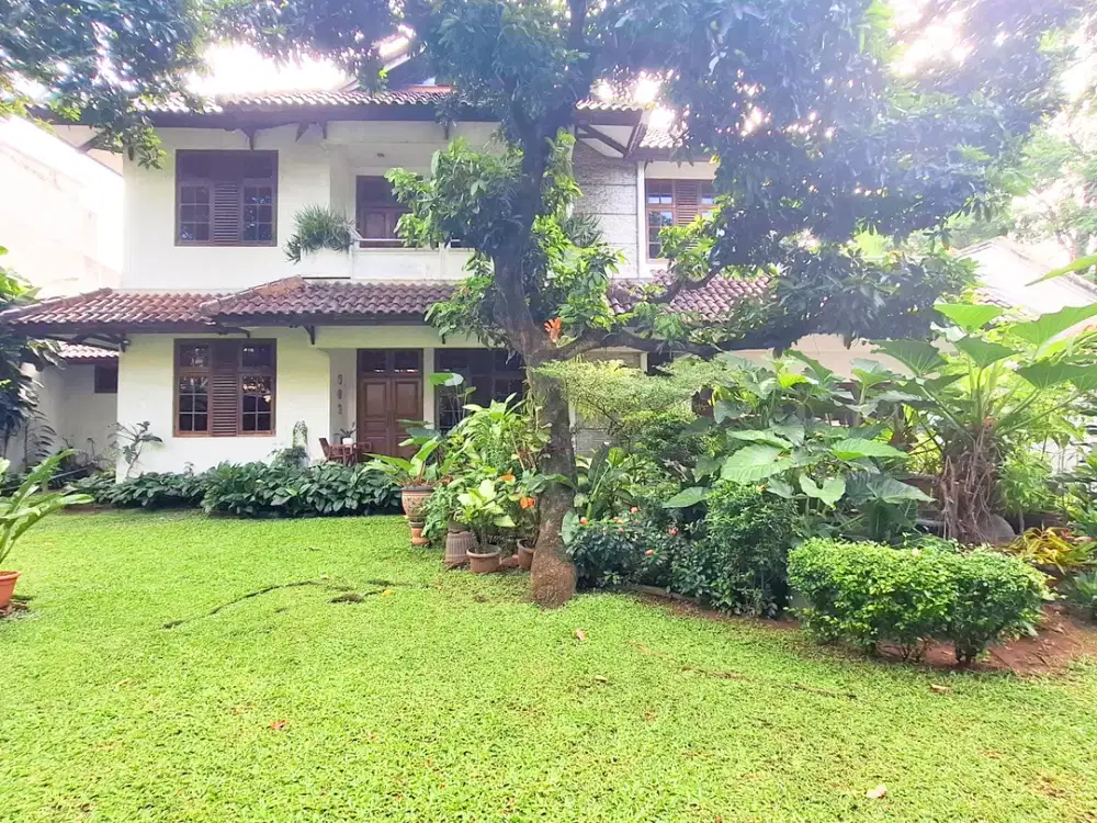 DIJUAL RUMAH MEWAH DENGAN TAMAN ASRI & KOLAM RENANG DI PEJATEN - JAKARTA SELATAN