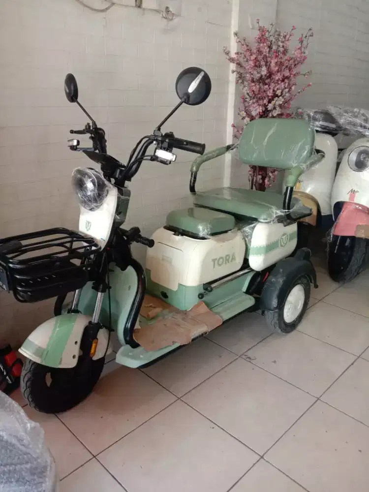 roda 3bekas rijek spakboarddepan ,mulus seperti.baru