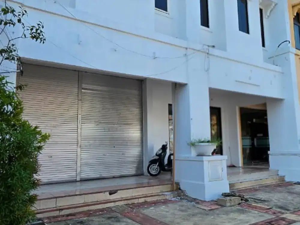 2 Unit Ruko Jejer Lokasi Citraland Gwalk Bangunan 2.5 Lantai