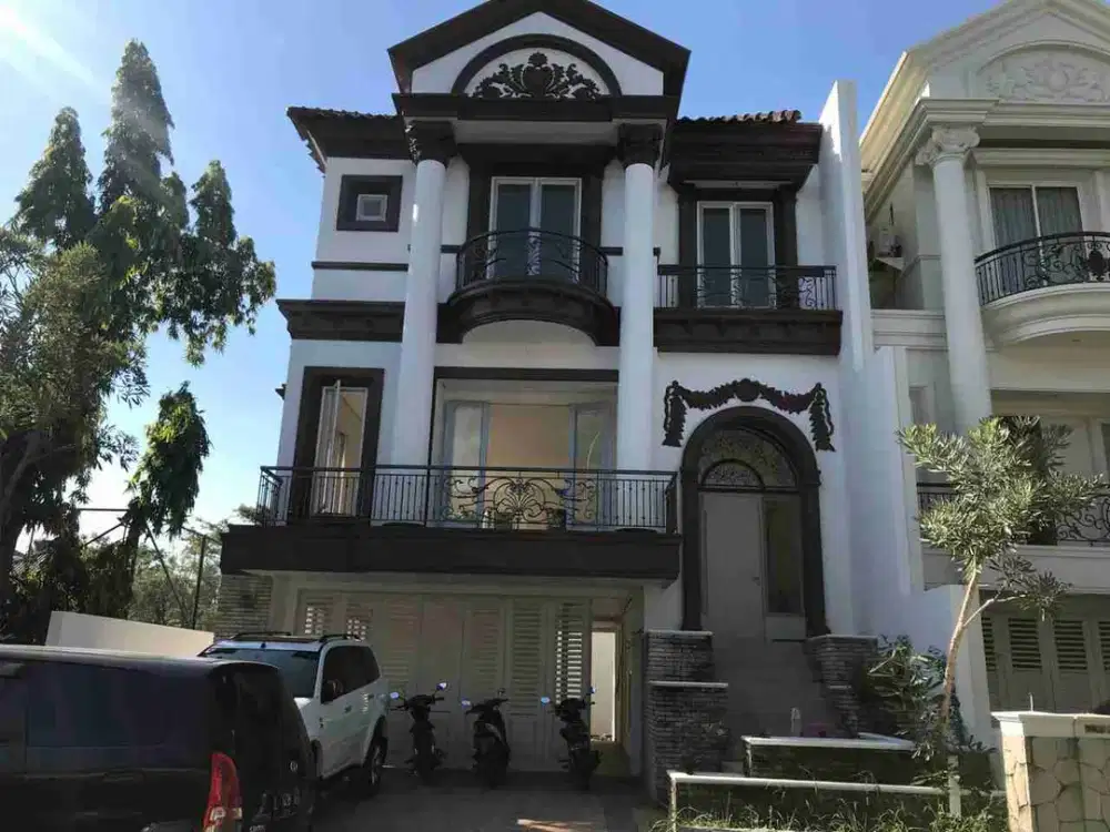 DIJUAL MURAH RMH 2 LANTAI UNDER MARKET, WISATA BUKIT MAS