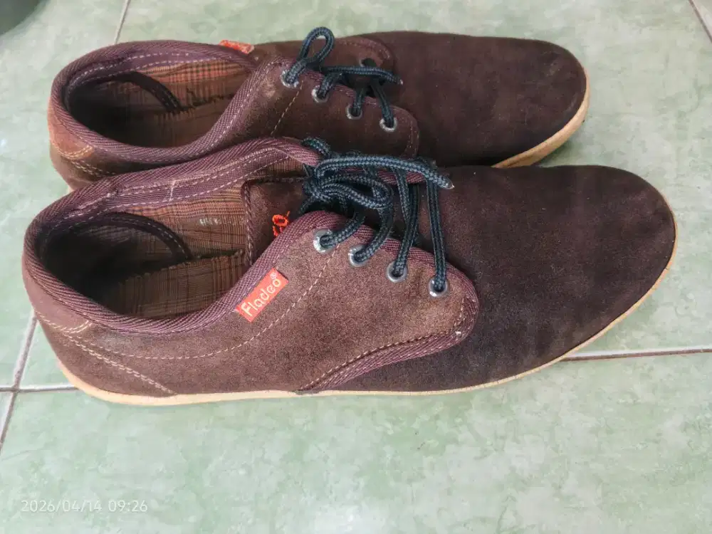 Sepatu Casual Fladeo Suede 43