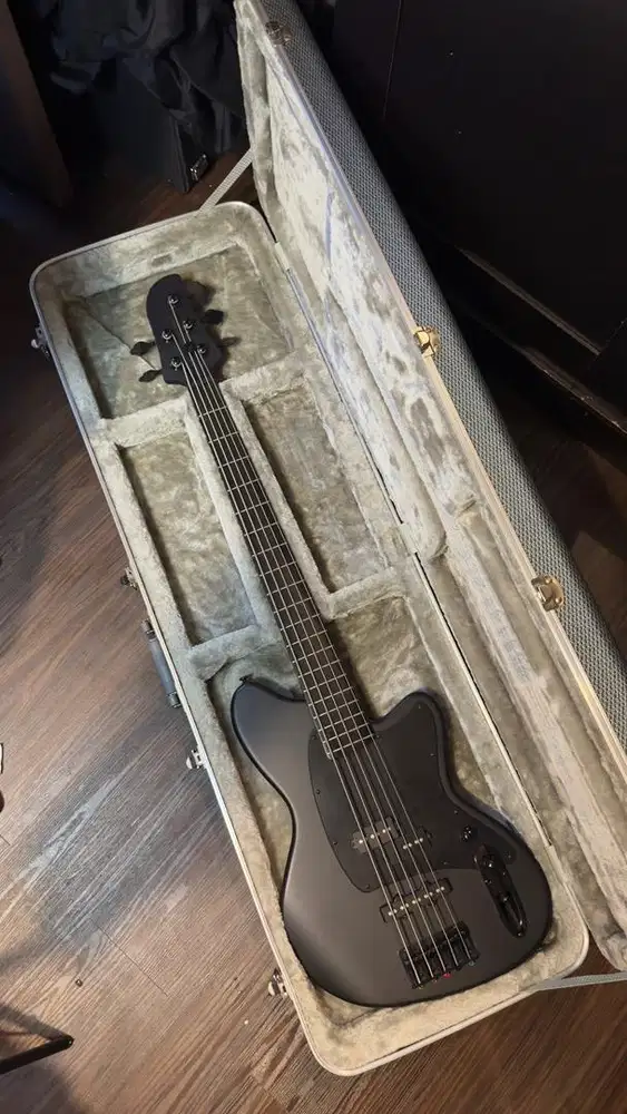 Bass Ibanez Talman TMB425B-BKF 5 String + Hardcase