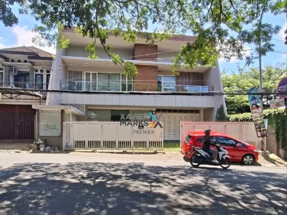 Dijual Rumah Usaha Super Strategis Poros Sulfat Malang