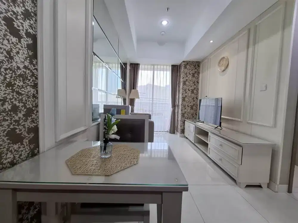 Elegant Modern Classic Design Disewakan 2BR Taman Anggrek Residences, Dekat Central Park & Mall Taman Anggrek