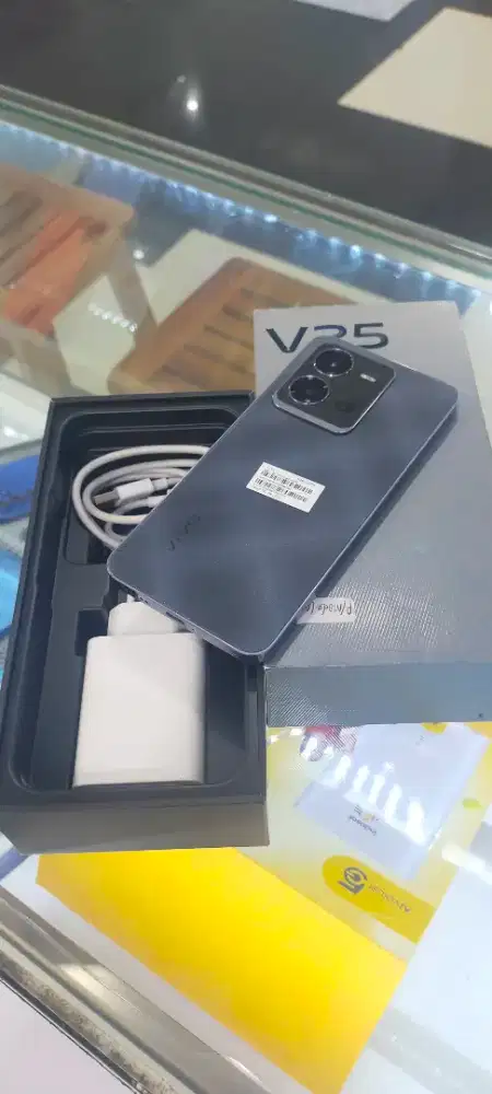 Vivo V25 5G ram 8/256