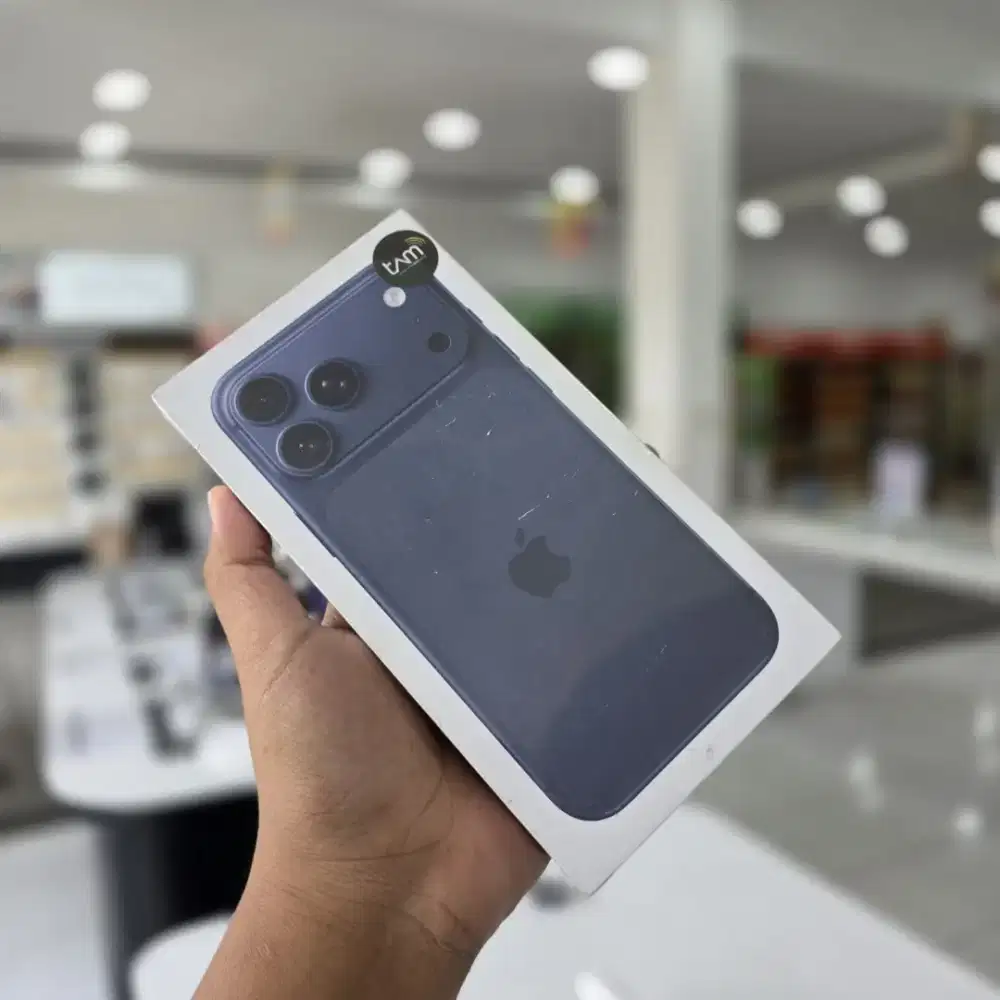 iPhone 17 promax 256 kondisi segel bergaransi resmi iBox