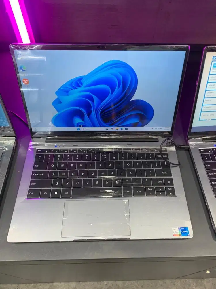 di jual advan workpro I5