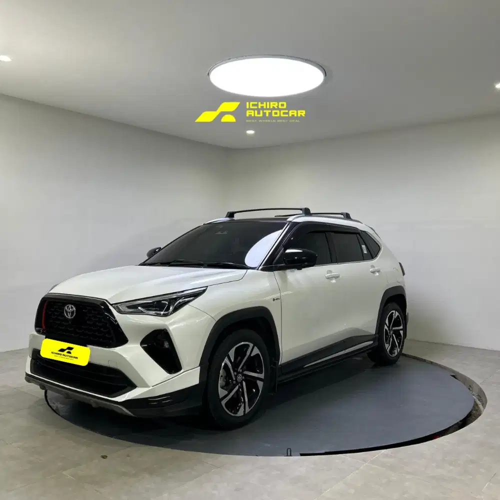 TOYOTA YARIS CROSS GR 1.5 HYBRID TSS 2024
