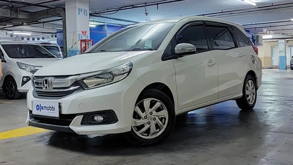 DP MURAH Honda Mobilio 1.5 E Bensin-AT 2017 Putih C7RJE