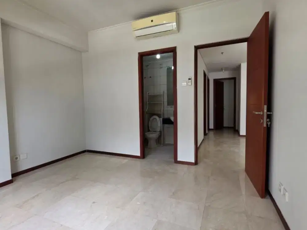 Sewa Apartemen Royal Mediterania Garden View Tribeca Lantai Sedang