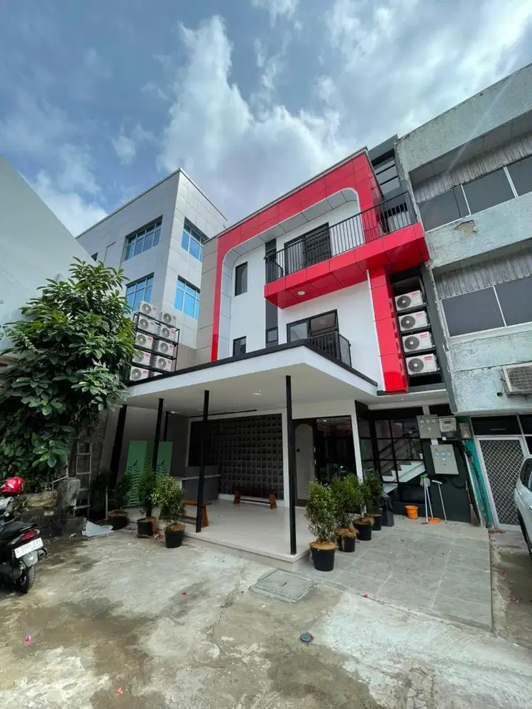 Dibutuhkan room boy cowok wajib ada izajah asli