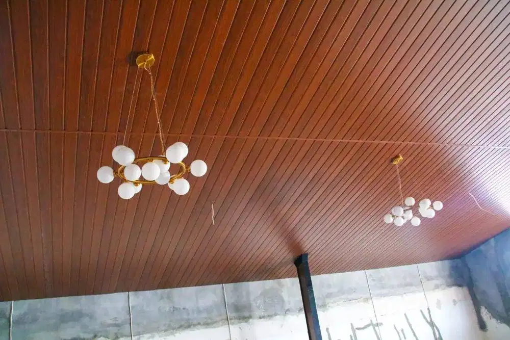 Sekat Plafon Partisi PVC GRC Gypsum Jasa Tukang Pasang Wall Moulding