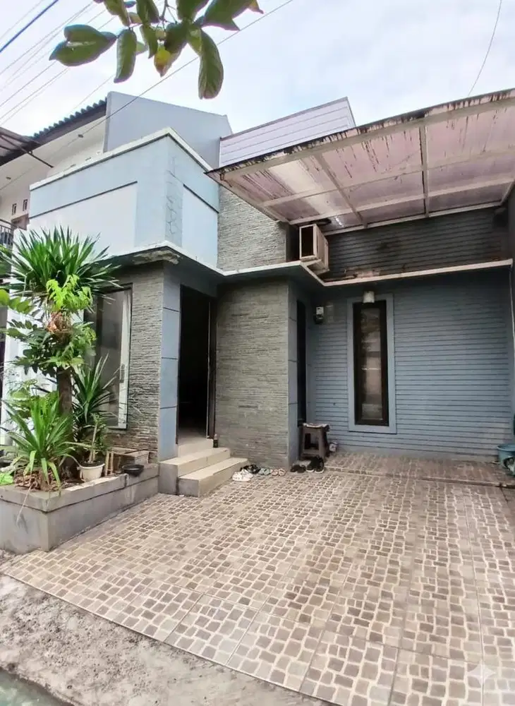 HOT SALE!!!RUMAH SIAP HUNI MURAH MERIAH LOKASI STRATEGIS AMAN NYAMAN