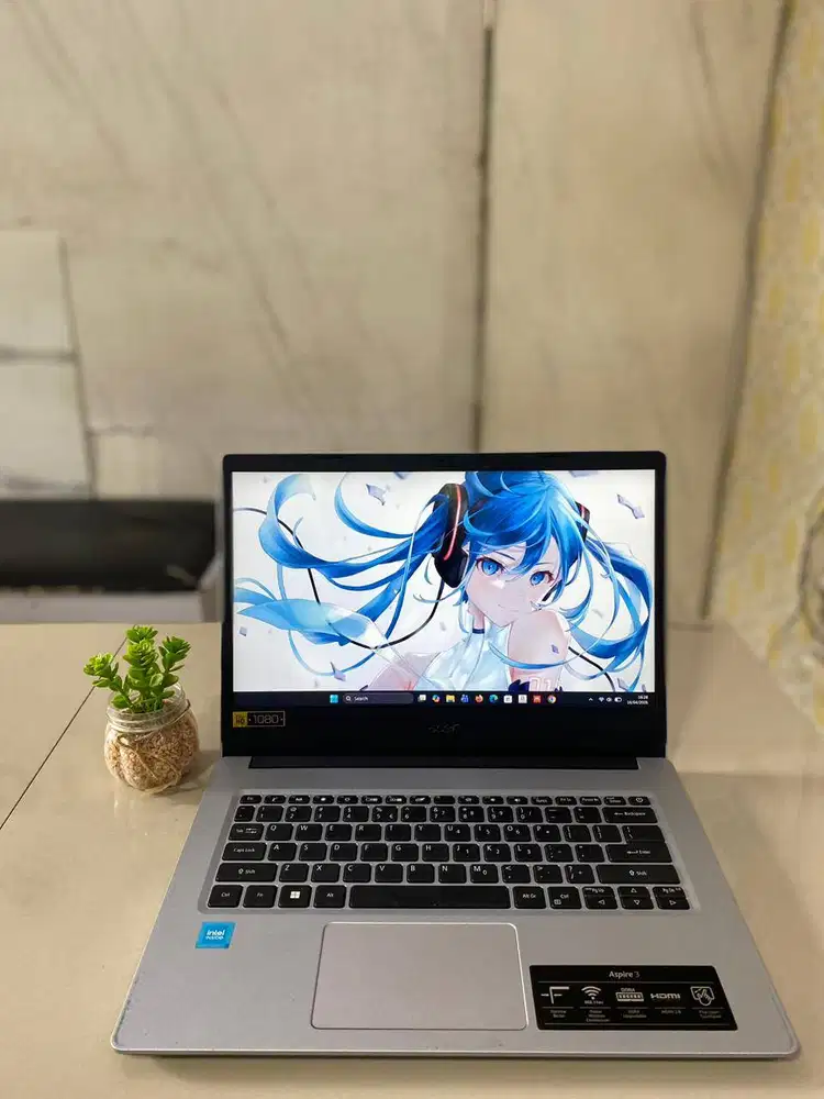 Acer Aspire 3 A314-35-C91P Celeron N5100 RAM 4GB SSD 256GB Mulus Siap