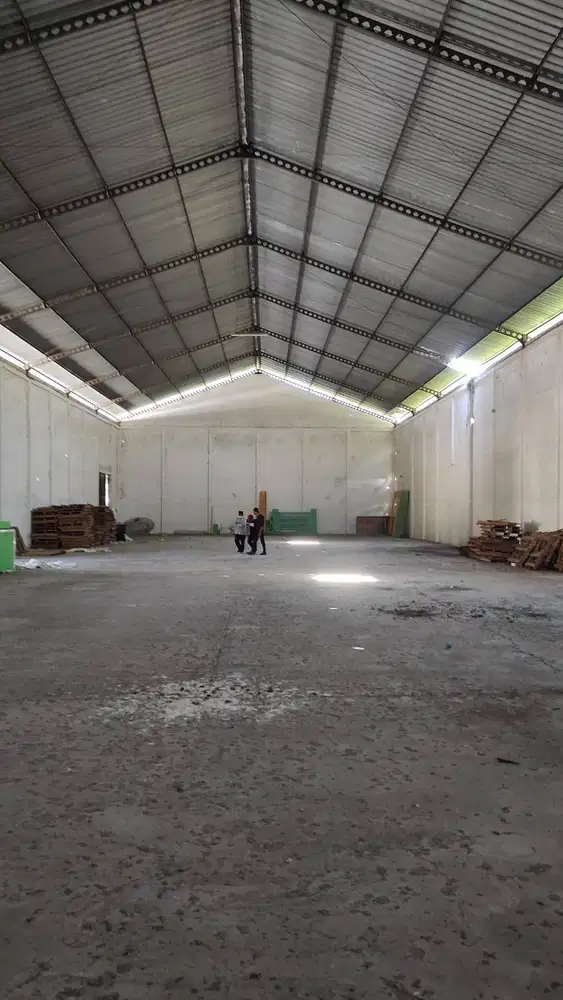 GUDANG DESA SAMBANGAN, KECAMATAN BABAT, KABUPATEN LAMONGAN